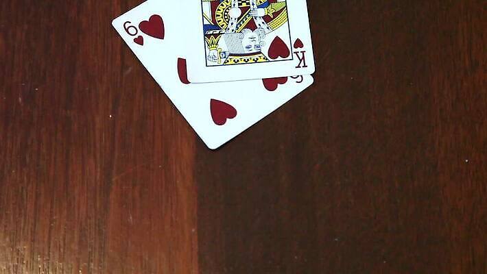 종이 스포츠 컬러 놀이 탁자 성공 사람없음 빨간색 숫자 쌓기 스크린 거래 게임 흰색 하트 우승 구멍 신용카드 행운 재산 끝 도박 떨어짐 위험 카지노 기회 포커 층 중독 고립 승자 에이스 중고 MP4 해외동영상 클립영상 모양 문자 가구 컨셉 모션 금융 최고 트럼프 동영상 파일형식