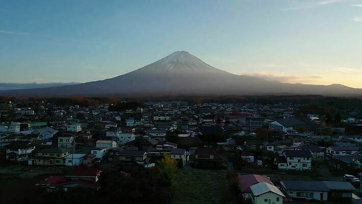 구름 계절 아시아 도로 호수 여행 백그라운드 단풍 겨울 자연 하늘 산 안테나 동양인 풍경 사람없음 물 파란색 뷰티 일출 일본 일몰 가을 도시 화산 장면 스카이라인 내추럴 드론 랜드마크 조감도 4K MOV 해외동영상 클립영상 자연요소 나라 길 컬러 잎 통신 교통시설 인종 노을 생태계 동영상 파일형식