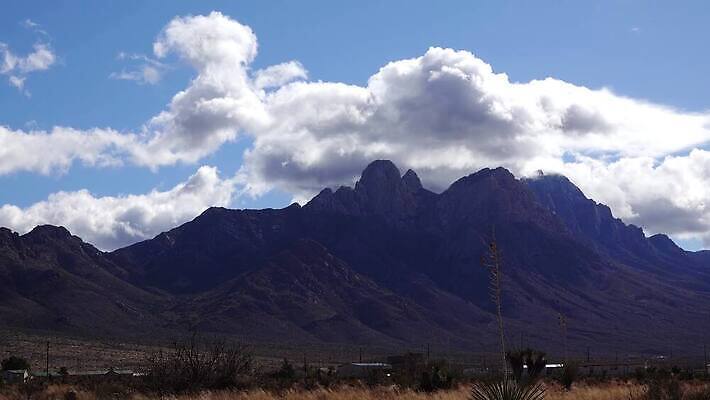 식물 공원 모래 조각 여행 백그라운드 자연 하늘 산 건조 사람없음 파란색 모래사장 미국 일몰 사막 흰색 역사 모래언덕 언덕 질감 치와와 천연기념물 뉴멕시코 잔물결 전국 절정 지질학 4K MP4 해외동영상 클립영상 공공시설 교육 물결 바다 컬러 북아메리카 노을 개 생태계 동영상 파일형식