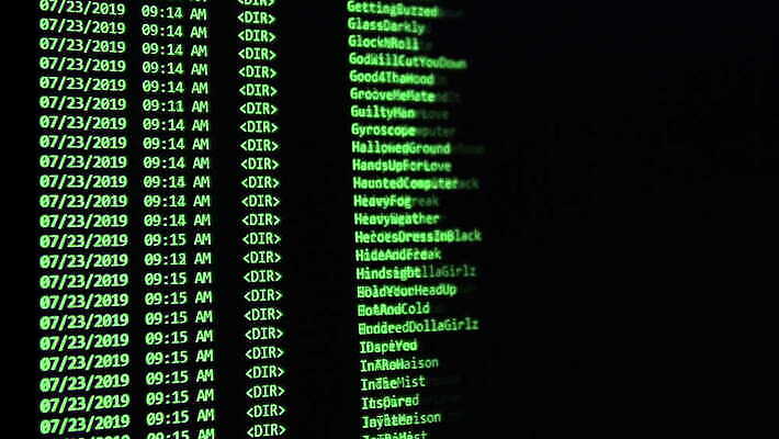 컨셉 인터넷 비즈니스 통신 추상 안전 사람 사람없음 컴퓨터 디지털 스크린 모니터 자료 웹 어둠 정보 타이핑 작업 네트워크 범죄 바이러스 암호 연결 위험 공격 사이버 파일 보안 신분 감시 시스템 온라인 해킹 해커 삭제 사생활 소프트웨어 스파이 이진법 프로그램 코딩 4K MOV 해외동영상 클립영상 무늬 모션 전자제품 수학 동영상 컴퓨터교육 파일형식