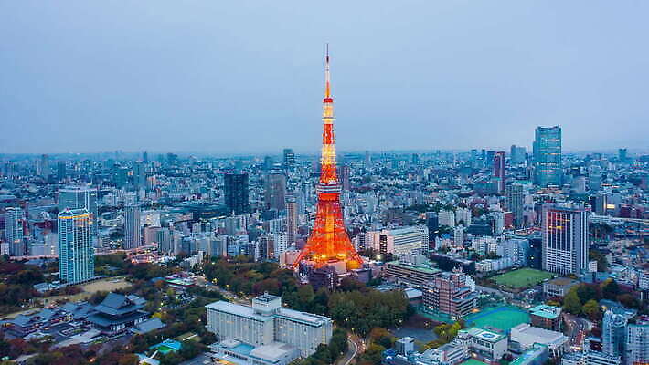 아시아 여행 비즈니스 건축양식 하늘 안테나 동양인 풍경 사람없음 건물 파란색 도시풍경 일출 탑 일본 고층빌딩 일몰 새벽 도시 도심 도쿄 야간 저녁 지역 스카이라인 드론 랜드마크 4K 타임랩스 MOV 해외동영상 클립영상 자연요소 건축물 건축 나라 컬러 통신 촬영기법 인종 빌딩 노을 동영상 파일형식