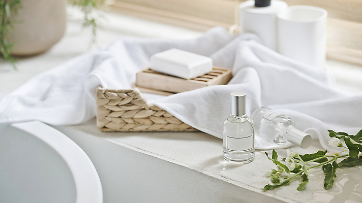 포토 JPG 식물 라이프스타일 백그라운드 사람없음 햇빛 화장품 욕실 고급 천 향수 오브젝트 비누 감성 향수병 국내포토 컨셉 생활 위생용품 태양 뷰티 직물 병_담는 파일형식