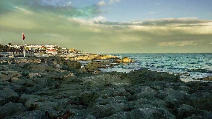 모래 파도 바다 섬 여행 우산 자연 휴가 불꽃 휴식 멕시코 손바닥 풍경 해변 사람없음 여름 관광지 야자수 태양 평화 일몰 뜨거움 충돌 묘사 휴양지 암초 마야 이국적 칸쿤 파라다이스 화창 4K MP4 해외동영상 클립영상 자연요소 나무 손 계절 컨셉 북아메리카 불 날씨 노을 장소 생태계 마야문명 동영상 파일형식