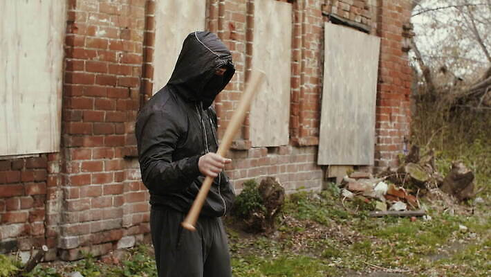 응시 남자 산업 백그라운드 컨셉 모션 거리 관리 한명 경비 안전 사람 성인 힘 야구 잡기 폭력 범죄 위험 공격 싸움 보안 박쥐 깡패 빚 공격적 그런지 수집가 의무 폭행 4K MOV 해외동영상 클립영상 직업 1 시선 포유류 경제 구기 보호 사회이슈 동영상 파일형식