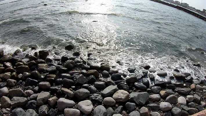 파도 바다 자연 사람없음 조약돌 4K MOV 해외동영상 클립영상 돌_바위 생태계 동영상 파일형식