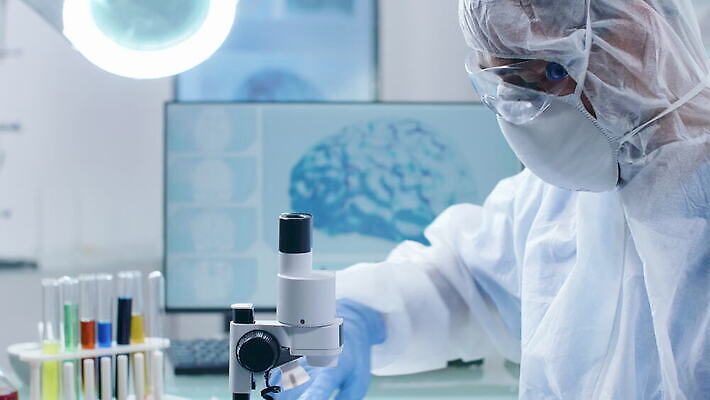 직업 남자 산업 컬러 과학 건강 현미경 실험 작업복 가면 사람없음 스터디 컴퓨터 약 3D 장비 의사 코트 램프 작업 액체 기술자 실험실 결과 질병 DNA 연구원 과학자 뇌 생물학 튜브 발견 조제 돌봄 화학자 4K MOV 해외동영상 클립영상 옷 교육 컨셉 의학 모션 조명 실험기구 사람 전자제품 학습 외투 의료진 생명공학 디지털합성 만들기 동영상 학자 파일형식