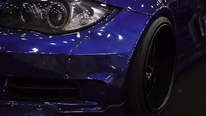 디자인 스포츠 자동차 실내 사람없음 파란색 빛 문 금속 운전 덮개 램프 고급 우아함 고도 전시회 속도 쇼 라디에이터 자동 조율 주도 4K MOV 해외동영상 클립영상 육상교통 컬러 컨셉 모션 재질 조명 내부 전시 뚜껑 예절 동영상 파일형식