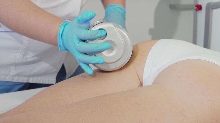 직업 웰빙 신체 건강 병원 한명 치료 뷰티 건강관리 상점 장비 마사지 조직 엉덩이 미용사 하락 소중 피부 롤러 반대 순서 바디케어 조이기 하드웨어 회복 셀룰라이트 4K MOV 해외동영상 클립영상 1 컨셉 의학 모션 관리 사람 신체부위 컴퓨터 동영상 파일형식