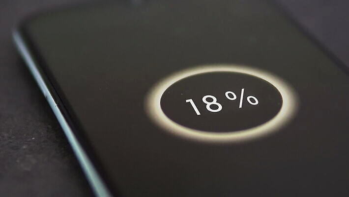 컨셉 통신 모바일 미래 세포 사람없음 그래픽 초록색 스마트폰 알약 디지털 스크린 모니터 검은색 힘 장비 에너지 지시 연결 무선전화기 전화기 무선 가득함 스마트 심볼 사인 속도 전자 박쥐 충전 해고 베터리 요금 충전기 비어있는 4K 깜빡이다 MOV 해외동영상 클립영상 컬러 비즈니스 포유류 모션 핸드폰 스마트기기 컴퓨터 약 기계 동영상 파일형식