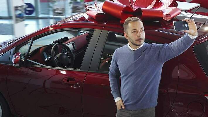 셔츠 돈 의자 비즈니스 바지 자동차 전등 새로움 수염 한명 정장 스마트폰 세일 상점 일본 검은색 어둠 재킷 거래 회색 덮개 흰색 비즈니스맨 바퀴 선택 구매 셀프카메라 토론 브레이크 스웨터 피부 서비스 속도 연료 가스 엔진 모터 디젤 완벽 자동 조언 대리인 4K MOV 해외동영상 클립영상 1 옷 남자 아시아 육상교통 컬러 가구 컨셉 상의 하의 조명 사람 신체부위 핸드폰 스마트기기 쇼핑 사진촬영 외투 뚜껑 직장인 재산 동영상 파일형식