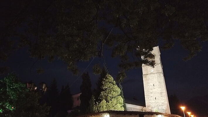 전통 외관 유럽 종교 문화 여행 백그라운드 건축양식 동화 휴가 주택 파노라마 동양인 풍경 사람없음 야외 건물 도시풍경 컬러풀 교회 믿음 탑 나뭇가지 도시 사찰 영혼 역사 야간 휴양지 신성 타운 랜드마크 불가리아 샬레 옛날 반스코 MOV 해외동영상 클립영상 자연요소 나무 건축물 건축 감정 나라 컬러 종교건축 촬영기법 실험기구 인종 장소 동영상 파일형식 남유럽