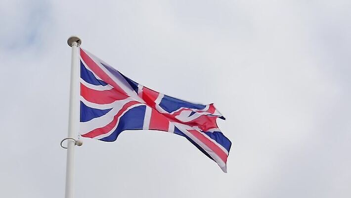 유럽 물결 여행 바람 영국 잉글랜드 사람없음 파란색 세계 자유 깃발 뉴스 국기 민주주의 심볼 웨이브 깃대 애국심 국회 대통령 독립 왕국 잔물결 전국 정부 정치 타격 스코틀랜드 MP4 해외동영상 슬로모션 클립영상 자연요소 나라 컬러 컨셉 모션 날씨 촬영기법 동영상 파일형식