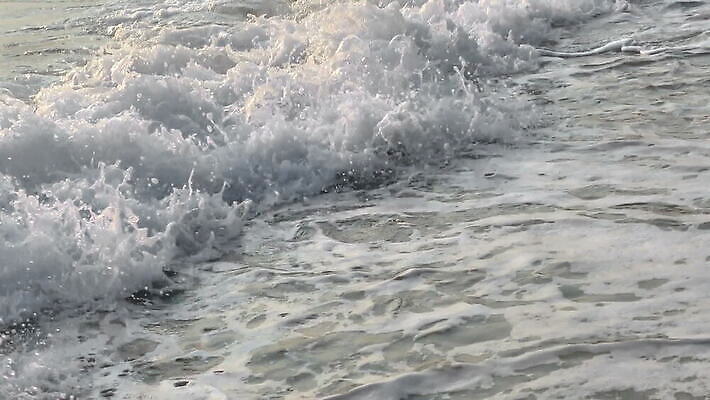 디자인 모래 파도 바다 컬러 여행 백그라운드 패턴 자연 벽지 표면 휴가 휴식 풍경 사람없음 야외 물 여름 빛 모래사장 햇빛 일몰 거품 젖음 투명 액체 서핑 닫기 떨어짐 질감 내추럴 MOV 해외동영상 클립영상 자연요소 계절 컨셉 무늬 모션 태양 노을 수상스포츠 생태계 동영상 파일형식