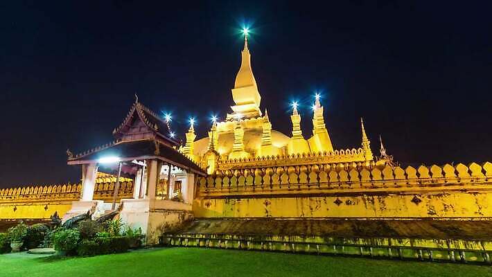 전통 아시아 종교 문화 여행 불교 건축양식 태국 하늘 동양인 사람없음 교회 일출 탑 놀람 새벽 도시 사찰 역사 황금 캄보디아 신성 라오스 수도원 랜드마크 미얀마 사리탑 사방 숭배 옛날 인기 강조 4K 타임랩스 MP4 해외동영상 클립영상 자연요소 건축물 건축 감정 나라 종교건축 촬영기법 표정 인종 건물 노을 동영상 파일형식
