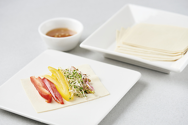 포토 JPG 스튜디오촬영 식재료 파슬리 사람없음 소스 흰배경 건강식 다이어트음식 두부요리 쌈두부 국내포토 음식 백그라운드 다이어트 채소 실내 흰색 양념 두부 파일형식