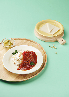 포토 JPG 스튜디오촬영 콩 파스타 사람없음 피클 건강식 다이어트음식 나무쟁반 두부요리 메주콩 초록배경 두부면 쌈두부 두부파스타 국내포토 음식 백그라운드 다이어트 곡류 쟁반 서양음식 실내 목재 초록색 두부 절임 파일형식