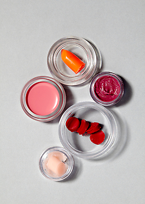 포토 JPG 회색배경 사람없음 뷰티 화장품 다양 립스틱 오브젝트 담기 질감 자기관리 국내포토 다수 백그라운드 모션 회색 파일형식