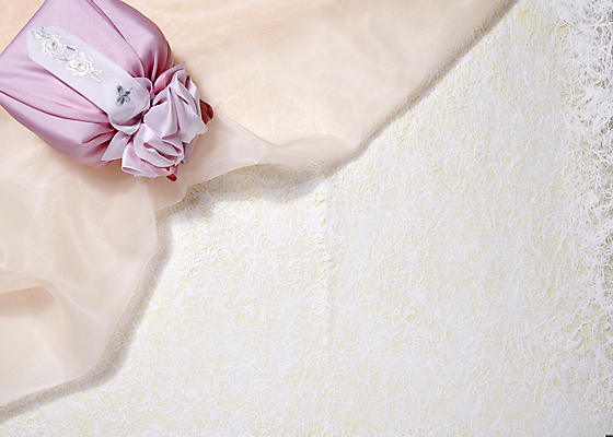 포토 JPG 백그라운드 사람없음 선물상자 보자기 천 오브젝트 베이지색배경 카피스페이스 국내포토 선물 상자 공백 직물 베이지색 파일형식 천_직물