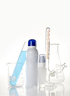 포토 JPG 실험기구 사람없음 뷰티 반사 화장품 용기 플라스크 오브젝트 시험관 흰배경 담기 자기관리 국내포토 그릇 과학 백그라운드 모션 흰색 파일형식
