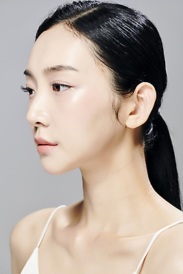 포토 JPG 스튜디오촬영 모델 우먼라이프 응시 여자 회색배경 실내 무표정 한명 근접촬영 상반신 20대 성인 옆모습 뷰티 한국인 슬립 의료성형뷰티 성인여자한명만 국내포토 1 라이프스타일 시선 감정 뷰포인트 백그라운드 표정 사람 동양인 청년 내부 회색 여자한명만 성인여자만 파일형식