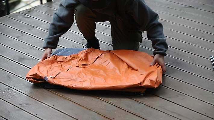 주간 남자 휴식 텐트 한명 성인 야외 30대 캠핑 한국인 하반신 정리 데크 웅크림 접기 성인남자한명만 4K MP4 MOV 국내동영상 클립영상 자연요소 1 컨셉 모션 레저 캠핑도구 사람 동양인 장년 동영상 남자한명만 성인남자만 파일형식