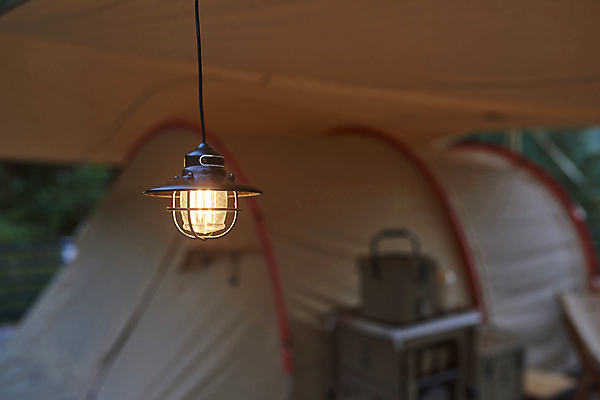 포토 JPG 주간 여행 휴가 휴식 조명 텐트 사람없음 야외 아웃포커스 빛 캠핑 힐링 국내포토 자연요소 컨셉 레저 촬영기법 캠핑도구 파일형식