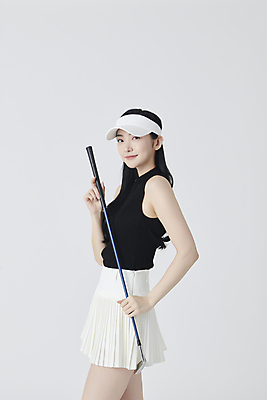 포토 JPG 스튜디오촬영 여자 스포츠 골프 실내 건강 한명 미소 들기 상반신 20대 성인 옆모습 운동 골프채 한국인 골프웨어 흰배경 챙모자 성인여자한명만 MZ세대 국내포토 모자_잡화 1 옷 뷰포인트 백그라운드 모션 골프용품 표정 사람 동양인 청년 내부 구기 흰색 세대 여자한명만 성인여자만 파일형식