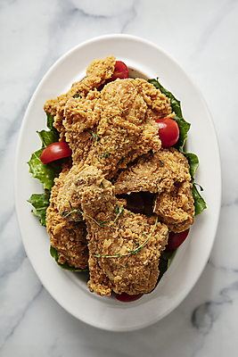 포토 JPG 실내 사람없음 치킨 프라이드치킨 흰배경 국내포토 백그라운드 내부 흰색 닭고기요리 파일형식