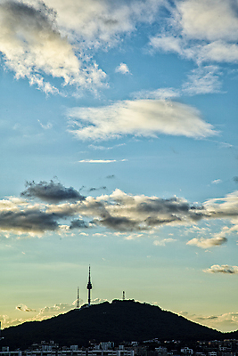 포토 JPG 주간 구름 하늘 사람없음 야외 도시풍경 일몰 남산 국내포토 자연요소 서울 풍경 노을 도시 랜드마크 파일형식