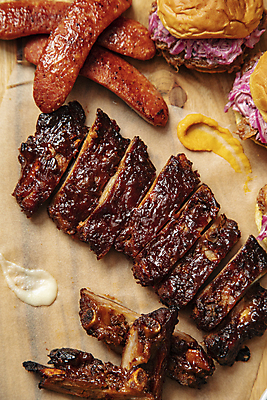 포토 JPG 근접촬영 사람없음 달콤 바비큐 나무도마 폭립 국내포토 음식 뷰포인트 도마 목재 맛 파일형식