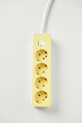 포토 JPG 스튜디오촬영 무료이미지 사람없음 에너지 전기에너지 오브젝트 흰배경 멀티탭 국내포토 백그라운드 실내 흰색 파일형식