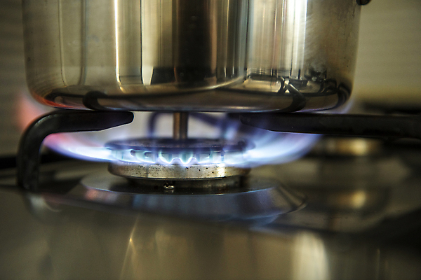 포토 JPG 불 근접촬영 사람없음 아웃포커스 에너지 가스레인지 냄비 가스 점화 국내포토 자연요소 뷰포인트 촬영기법 가전제품 레인지 솥 파일형식