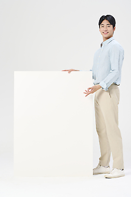 포토 JPG 스튜디오촬영 전신 배너 남자 맨라이프 사각프레임 한명 서기 미소 정장 손짓 20대 성인 옆모습 비즈니스라이프 한국인 가리킴 잡기 비즈니스맨 흰배경 성인남자한명만 국내포토 1 라이프스타일 옷 뷰포인트 백그라운드 비즈니스 모션 프레임 실내 표정 사람 동양인 청년 사각형 흰색 직장인 남자한명만 성인남자만 파일형식