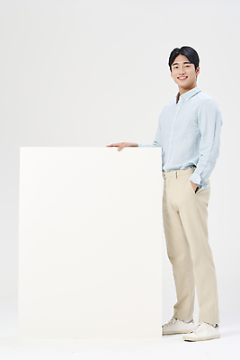 포토 JPG 스튜디오촬영 전신 배너 남자 맨라이프 사각프레임 한명 서기 미소 정장 20대 성인 옆모습 비즈니스라이프 한국인 잡기 비즈니스맨 흰배경 주머니손 성인남자한명만 국내포토 1 라이프스타일 옷 뷰포인트 백그라운드 비즈니스 모션 프레임 실내 표정 사람 동양인 청년 사각형 흰색 직장인 남자한명만 성인남자만 파일형식