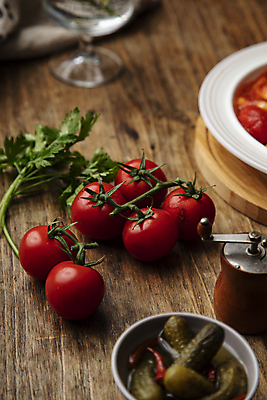 포토 JPG 채소 방울토마토 사람없음 아웃포커스 피클 나무배경 국내포토 백그라운드 토마토 촬영기법 절임 파일형식