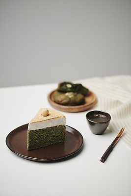 포토 JPG 스튜디오촬영 회색배경 사람없음 아웃포커스 쿠키 케이크 봄 나무포크 쑥 국내포토 계절 백그라운드 포크 채소 디저트 촬영기법 실내 회색 파일형식