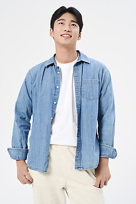 포토 JPG 스튜디오촬영 남자 여행 휴가 한명 미소 상반신 20대 성인 앞모습 청춘 한국인 자유 올려보기 성인남자한명만 국내포토 1 뷰포인트 컨셉 모션 실내 표정 사람 동양인 청년 남자한명만 성인남자만 파일형식