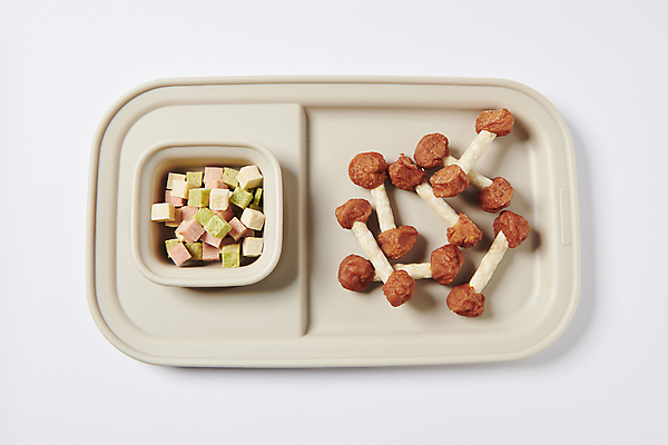 포토 JPG 스튜디오촬영 디저트 사람없음 하이앵글 먹이 오브젝트 애견간식 영양_영양소 펫푸드 국내포토 음식 뷰포인트 실내 애견용품 영양소 파일형식