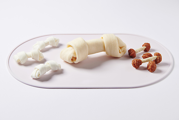 포토 JPG 스튜디오촬영 사람없음 먹이 오브젝트 개껌 애견간식 영양_영양소 펫푸드 국내포토 실내 애견용품 영양소 파일형식