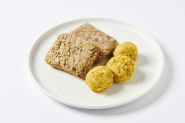 포토 JPG 스튜디오촬영 사람없음 먹이 오브젝트 애견간식 핸드메이드 영양_영양소 펫푸드 국내포토 실내 애견용품 영양소 파일형식