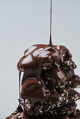 포토 JPG 스튜디오촬영 디저트 발렌타인데이 근접촬영 사람없음 쌓기 초콜릿 흐름 붓기 국내포토 음식 뷰포인트 컨셉 모션 데이이벤트 실내 파일형식