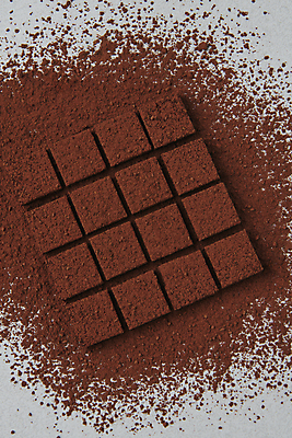 포토 JPG 스튜디오촬영 디저트 발렌타인데이 사람없음 초콜릿 코코아가루 생초콜릿 파베초콜릿 국내포토 음식 데이이벤트 실내 가루 파일형식