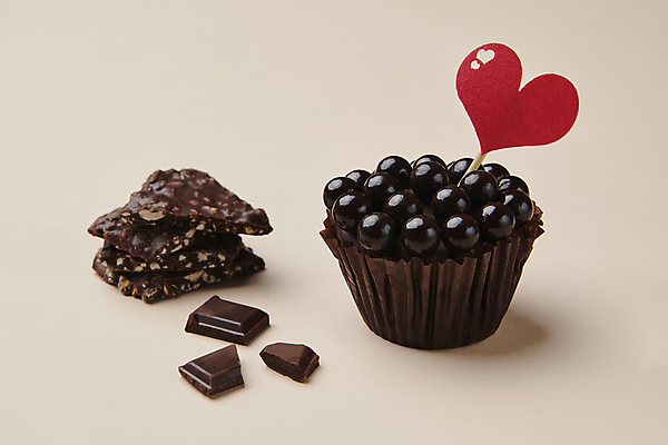 포토 JPG 스튜디오촬영 조각 디저트 발렌타인데이 사람없음 초콜릿 하트 머핀 국내포토 모양 음식 빵 데이이벤트 실내 파일형식