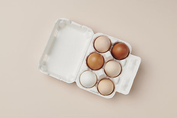 포토 JPG 스튜디오촬영 기독교 사람없음 갈색 부활절계란 계란판 국내포토 종교 컬러 부활절 실내 계란 파일형식