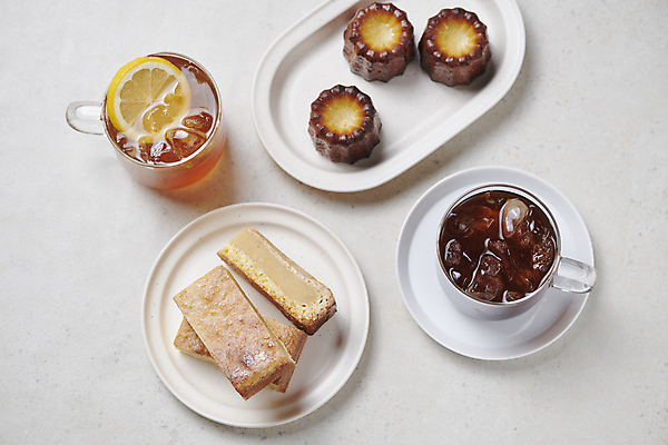 포토 JPG 스튜디오촬영 커피 디저트 실내 사람없음 하이앵글 차 까눌레 버터바 구움과자 국내포토 음료 음식 뷰포인트 내부 파일형식