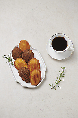 포토 JPG 스튜디오촬영 커피 빵 디저트 실내 사람없음 마들렌 구움과자 국내포토 음료 음식 내부 파일형식