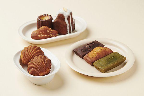 포토 JPG 스튜디오촬영 디저트 실내 사람없음 파운드케이크 피낭시에 마들렌 까눌레 구움과자 국내포토 음식 내부 케이크 파일형식