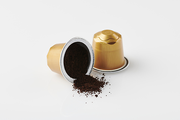 포토 JPG 스튜디오촬영 커피 사람없음 쏟아짐 커피가루 홈카페 캡슐커피 국내포토 음료 모션 실내 카페 가루 파일형식