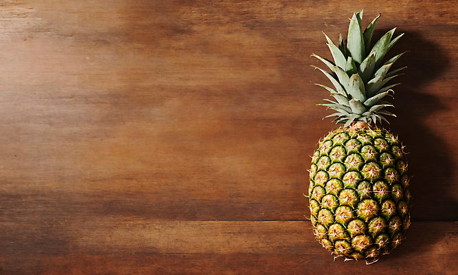 JPG 스튜디오촬영 편집이미지 사람없음 나뭇결 파인애플 카피스페이스 편집실사 AI포토 AI콘텐츠 과일 실내 공백 CG 열대과일 파일형식