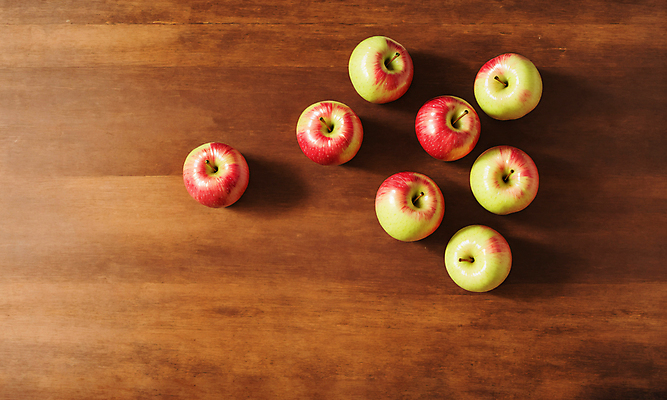 JPG 스튜디오촬영 편집이미지 사람없음 나뭇결 사과 카피스페이스 편집실사 AI포토 AI콘텐츠 과일 실내 공백 CG 파일형식